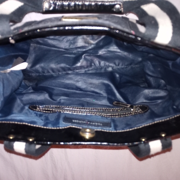 Purse - Picture 5 of 9